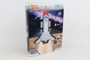 This image shows a multi colored box with a picture of a space shuttle made out of construction blocks. This image shows a multi colored box with a picture of a space shuttle made out of construction blocks.
