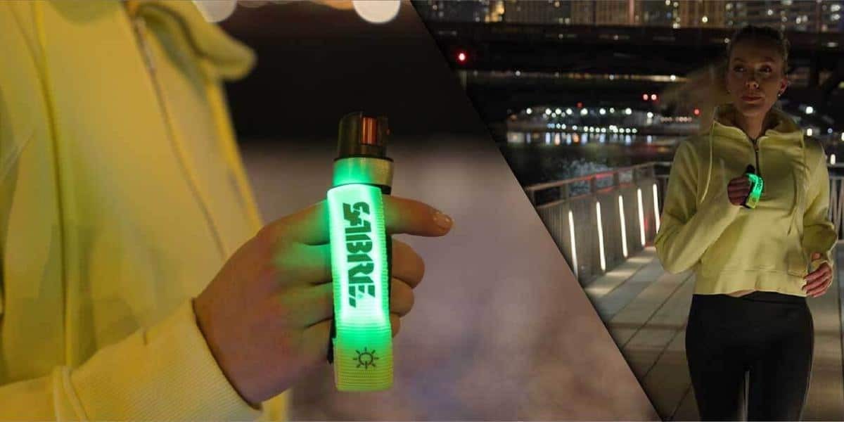 Girl Running with Runner Pepper gel with LED Handtrap